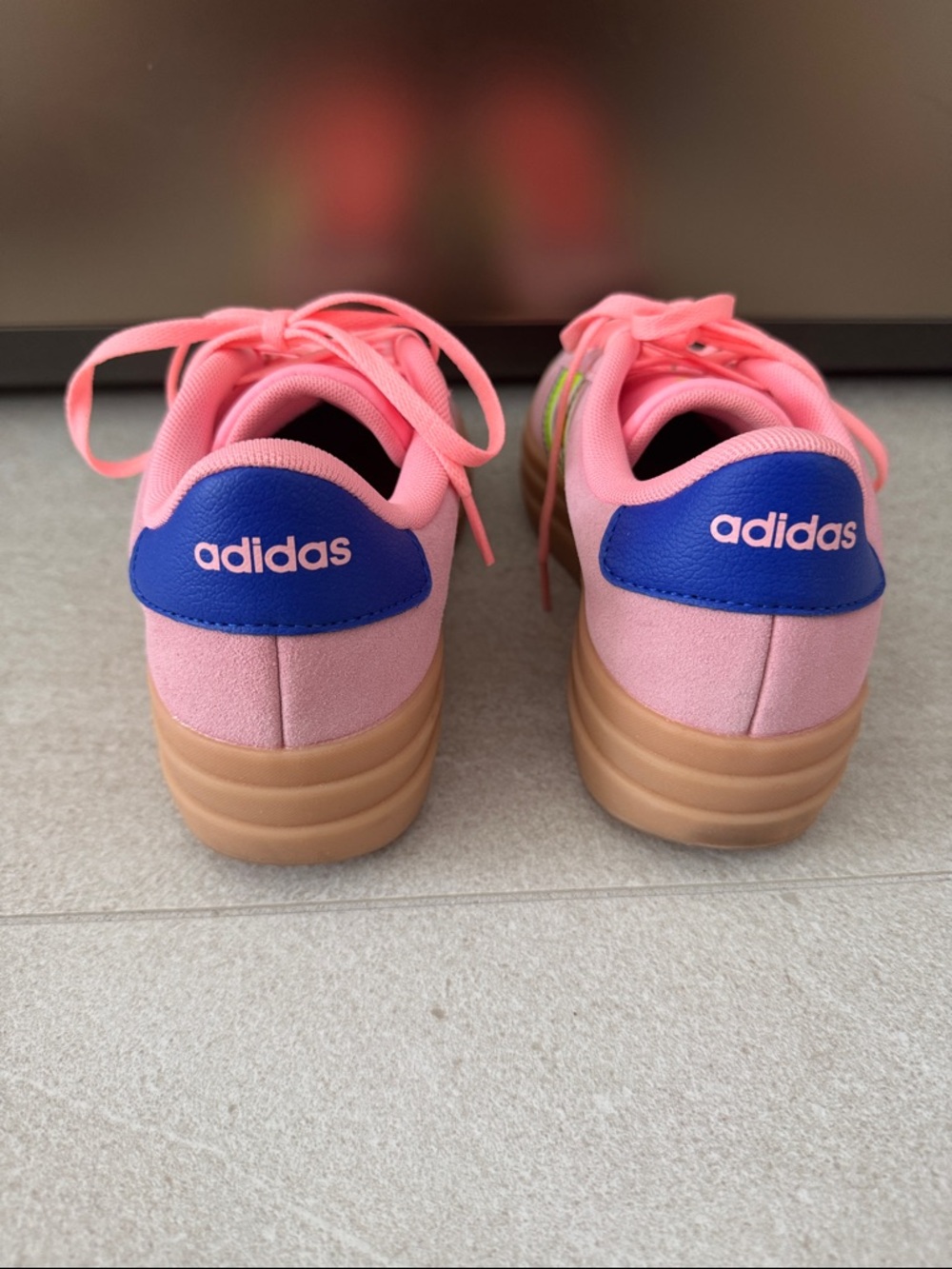 Adidas Women's Vl Court Bold Sneaker Pink Spark Platform size 6 Like New - Picture 4 of 9
